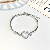 Love diamond heart-shaped bracelet